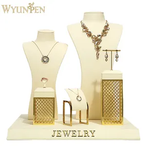 WYP Luxus Karten halter Beige Mikro faser Ohrring Ring Körper Armband Halskette Schaufenster puppe Schmuck Display Set