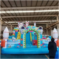 Structure gonflable combinée Lapin Astronaute Spatial à double toboggan avec souffleur, en PVC bleu, pour enfants, idéale pour les fêtes d'anniversaire sur le thème de l'espace dans le jardin