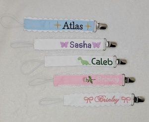 Clips <span class=keywords><strong>de</strong></span> chupete con cinta impresa <span class=keywords><strong>de</strong></span> poliéster desechables personalizados con cadenas seguras para paños <span class=keywords><strong>de</strong></span> bebé Clip para chupete - Product Image 4