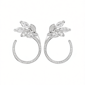 Orecchini a Cerchio di Lusso in Oro Bianco con Cristalli e Design a Pianta per Donna, Gioielli da Festa in Argento 925 con Incastonatura a Canale - Product Image 1