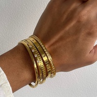 Brazalete de Zircón con Estrella Chapado en Oro de 18K para Mujer, Joyería de Verano 2026 Estilo INS, Pulseras Abiertas Apilables de Acero Inoxidable a Prueba de Agua con Circonita Cúbica