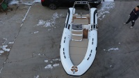Bateau à rames de luxe en PVC de 1,2 mm certifié CE, stable, gonflable, pour la pêche en plein air et la dérive
