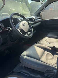 Promotion : Vente de minibus Toyota Hiace d'<span class=keywords><strong>occasion</strong></span> 16 places, essence, conduite à gauche, transmission automatique, toit surélevé - Product Image 6