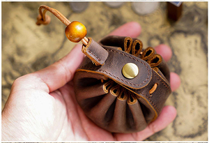 Wholesale Vintage Genuine <strong>Crazy</strong> Horse Leather Drawstring <strong>Earphone</strong> Storage Pouch Small Mini Car Key Chain Wallet - Product Image 3