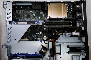 Serveur HPE ProLiant DL20 Gen10 Plus P44113-AA1 avec processeur E-2314, 16 Go de RAM, prêt à être expédié - Product Image 4