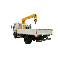 Grue montée sur camion Xinfeigong de petite capacité, hauteur de levage 9,6 m, 68 kN.m, rotation à 360°, bras hydraulique droit, pour travaux municipaux