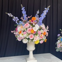 Arrangement floral artificiel en soie Rose Monet Austin et Héron volant pour décoration de table de mariage et de fête