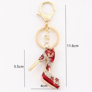 Llavero de moda con forma de zapato de tacón alto y diamantes de imitación, dije de estrella de metal dorado, elegante colgante para bolso para mujeres y niñas - Product Image 2