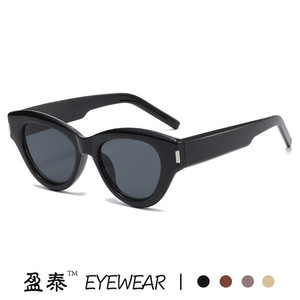 แว่นตา แว่นกันแดดทรงแคทอาย UV400 กรอบพีซี ผู้หญิง น้ำหนักเบา แฟชั่น - Product Image 4