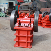 Concasseur à mâchoires compact PE-150*250 à moteur diesel avec pompe et boîte de vitesses, mini concasseur de roche pour excavatrice, Chine
