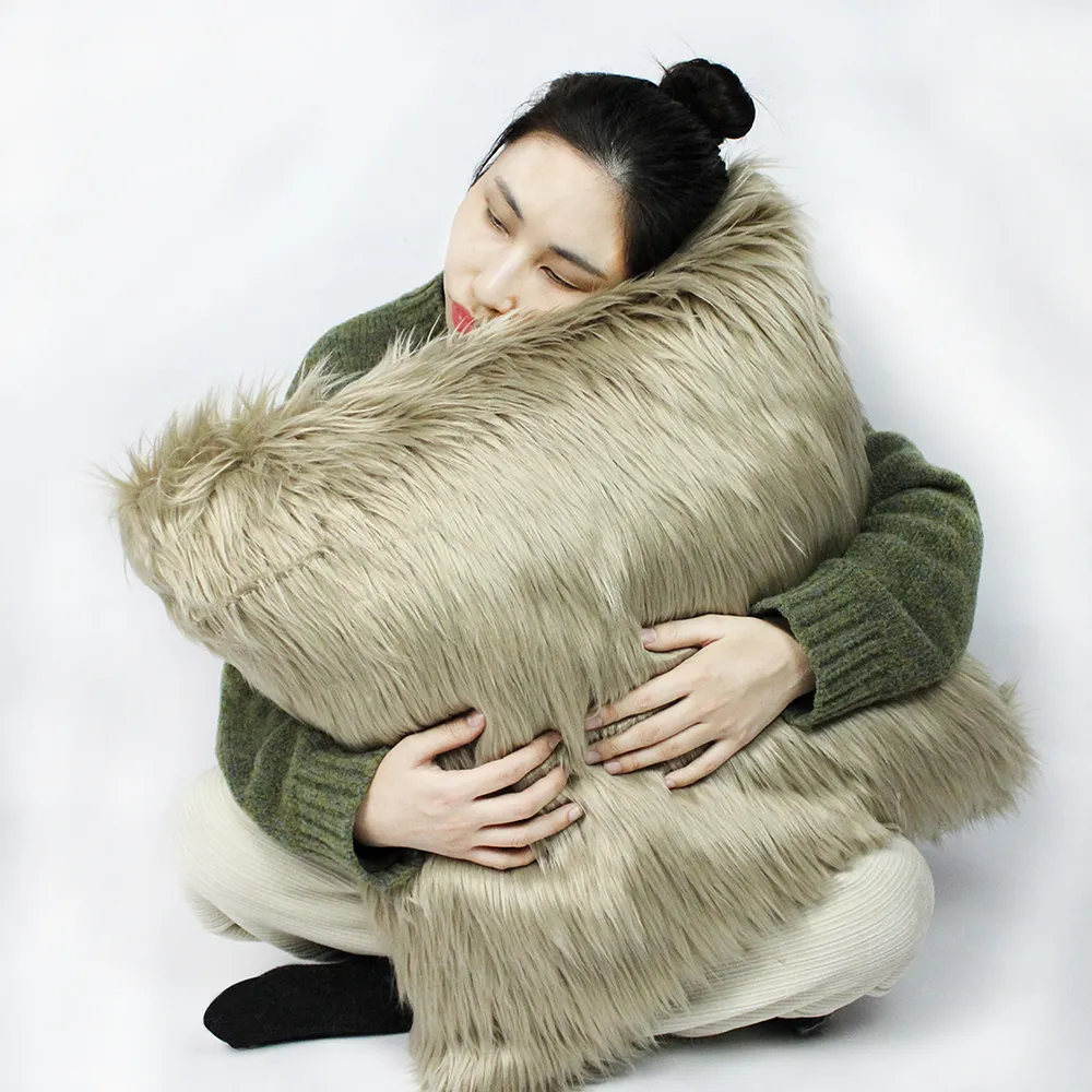 Wholesale Soft Double Sides Faux Fur Plush Luxury Decorative Throw Pillows For Home Decor