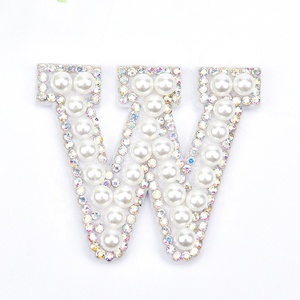 Adornos de diamantes de imitación para decoración, accesorios de ropa de boda, con diamantes de imitación, perlas de fieltro, letras, apliques, nombre, insignia, bricolaje - Product Image 3
