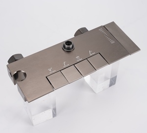 Innumérables douches minimalistes avec <span class=keywords><strong>un</strong></span> design moderne, sans éclairage <span class=keywords><strong>d</strong></span>'<span class=keywords><strong>ambiance</strong></span>, douches de pluie, ensembles de douches pour salle de bain. - Product Image 5