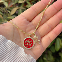 Collier en or 18 carats plaqué or avec plusieurs zircons, style couple, motif cerise Madonna, style classique et minimaliste