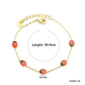 Bracelet à breloques Coccinelles en acier inoxydable plaqué or 18 carats avec fermoir fer à cheval et chaîne à perles rondes pour femme - Vente en gros - Product Image 3