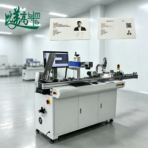 Machine de fabrication RFID avec encodeur de cartes intelligentes sans contact, codeur laser à fibre optique pour marquage automatique et traçable sur cartes - Product Image 1