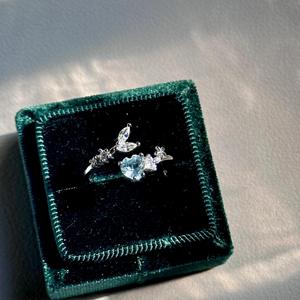 Anillo de Plata Pura S925 con Incrustaciones de Diamantes Azul Marino, Anillo de Dedo Hermoso de Alta Gama, Hecho a Mano, Personalizado, Estilo Único y Dulce - Product Image 5