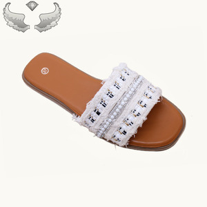 Sandales plates de plage pour femmes de haute qualité, ornées de strass, durables, légères, mules élégantes, antidérapantes et respirantes - Product Image 2
