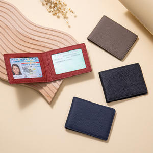 Porte-cartes d'identité en cuir à double pliage, double porte-cartes d'identité Portefeuille fin pour cartes et <span class=keywords><strong>permis</strong></span> - Product Image 3