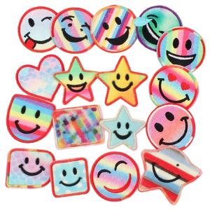 LW ricamo personalizzato patch ferro su Glitter cuore sorriso Logo ciniglia cucire su toppe per abbigliamento indumento - Product Image 1