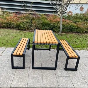 Venta caliente de lujo moderno al aire libre asientos impermeables muebles de madera rústica mesa de madera y Banco para restaurante al aire libre