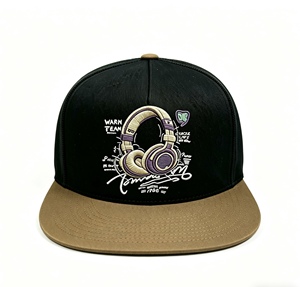 Gorra Trucker Bordada Personalizada con Logotipo Disponible, Estilo Vintage Streetwear para Hombre, Diseño de Corona Alta - Product Image 1