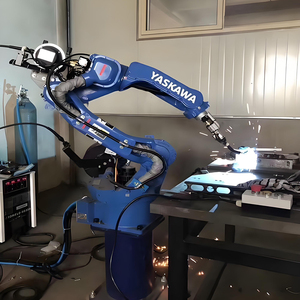 Robot articulé vertical 6 axes MOTOMAN SP100, dédié à la soudure par points, charge utile de 100 kg, portée de 2236 mm, montage au sol uniquement - Product Image 3