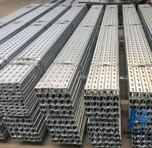 Ventes d'usine de 15 ans et plus, entretoise en acier à canal C, canaux C en acier en forme de C pour système de plafond avec tous les matériaux - Product Image 4