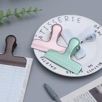 Pince à ressort personnalisée OEM en acier inoxydable de 78 mm, élégante, à longue queue, pour sceller les sacs alimentaires, avec logo, pour café, snacks, cuisine
