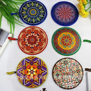 แผ่นรองจานไม้ก๊อกทรงกลมฝูเจี้ยน ลายแมนดาลา ป้องกันความร้อน ขอบเชือกสีเขียว ซัมเมอร์ 2021 รุ่น 20201116 - Product Image 3