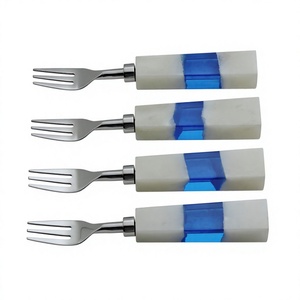 Ensemble de couverts en acier inoxydable et résine de qualité unique Ensemble de fourchettes de haute qualité en vente de gros Ensemble de fourchettes de forme et de taille personnalisées - Product Image 1