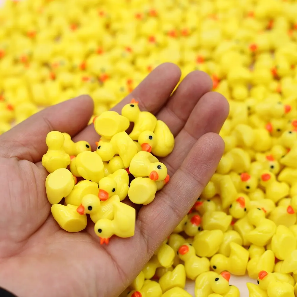 Cute Yellow Duck Miniature Figurine Ornaments Micro Landscape Decoration Accessories Simulated Animal Resin Charms Crafts