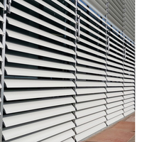 Prix usine Matériau aluminium Persiennes verticales Cadre de fenêtre externe Stores en aluminium Pare-soleil Persiennes motorisées