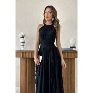 Robe de soirée noire en gros avec devant plissé et volants - Product Image 2