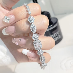S925 Sterling Silver Plated High Carbon <b>Diamond</b> Bracelet for Women Ins Niche Design Minimalist Cold Style <b>Simulated</b> Moissanite - Product Image 2