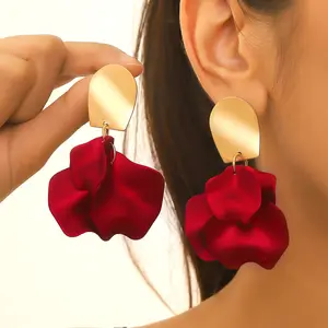 REWIN European Lady Pendiente Estilo Joyería de moda Pendientes florales Flor Pétalo Colgante Gota Pendiente para mujer