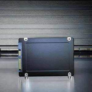 Disque à semi-conducteurs pour serveur MZILG3T8HCLS-00A07 SAS 3.84T d'origine Sam sung PM1653 2.5 SSD neuf - Product Image 4