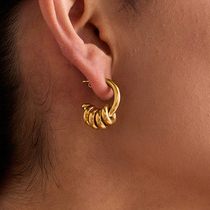 Boucles d'oreilles créoles en acier inoxydable couleur or, design géométrique en forme de C, multi-anneaux, bijoux tendance - Product Image 1