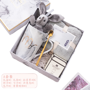 Coffret Cadeau <span class=keywords><strong>de</strong></span> Luxe en Gros pour Boules <span class=keywords><strong>de</strong></span> Bain pour Femmes, Incluant Serviettes et Mugs pour Mariages, Fête des Mères, Noël, Rentrée Scolaire et Nouvel An - Product Image 2