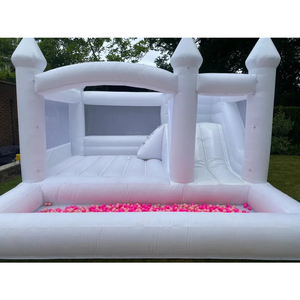 Château gonflable <span class=keywords><strong>de</strong></span> style bohème blanc pur avec tours pour fêtes en plein air - Product Image 5
