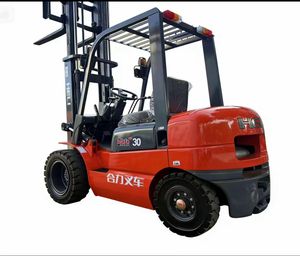 Chariot élévateur diesel HELI 3 tonnes avec boîte de vitesses, moteur et roulement certifiés CE ISO9001, équipement robuste avec moteur Isuzu pour entrepôt - Product Image 1