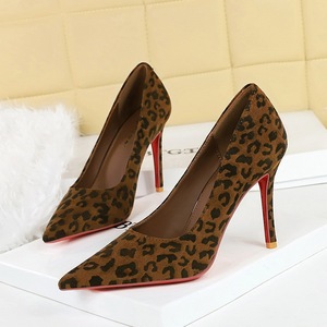 <span class=keywords><strong>Scarpe</strong></span> da Donna alla Moda all'Ingrosso, Décolleté con Punta Chiusa, Tacco Alto, Sandali Eleganti con Tacco per Signore - Product Image 1