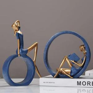 Adornos de resina de estilo nórdico de lujo para niña, música de hadas piramidal para decoración del hogar, sala de estar, entrada, oficina, regalos de escritorio - Product Image 3