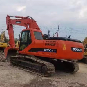 Excavatrice d'occasion, matériel de terrassement, DOOSAN DH300LC-7 à vendre - Product Image 1
