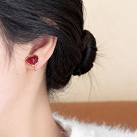 Pendientes de Clip con Forma de Corazón Rojo, Delicados, Dorados, para Uso Diario, Sin Perforación, para Mujer, Última Moda en Joyería, Regalo