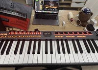 Clavier de contrôle MIDI USB portable MIDIPLUS XMAX 49/61/88 touches semi-lestées, pad de batterie rétroéclairé, plus de 200 rythmes, orgue électronique