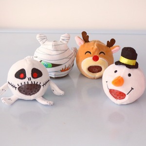 Peluche Antiestrés Personalizado 2025, Pelota de Peluche para Aliviar el Estrés, Juguete de Peluche con Relleno de Algodón PP, Pelota de Burbujas de Agua Bordada - Product Image 3