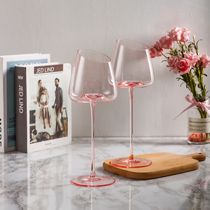 Calici Moderni in Cristallo Soffiato a Mano per <span class=keywords><strong>Vino</strong></span> <span class=keywords><strong>e</strong></span> Champagne, <span class=keywords><strong>Bicchieri</strong></span> Rosa <span class=keywords><strong>e</strong></span> Blu per Matrimoni, Feste <span class=keywords><strong>e</strong></span> Ristoranti - Product Image 3