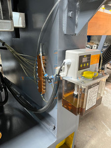 Máquina de Corte de Vidrio en Línea Recta de Primera Calidad con Rendimiento Consistente - La Mejor Opción para Empresas de Vidrio - Product Image 5