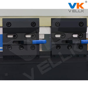 Prensa Plegadora Hidráulica Grande Tándem CNC DELEM <span class=keywords><strong>de</strong></span> <span class=keywords><strong>4</strong></span>+1, 6+1, 8+1 Ejes para Chapa Metálica - Product Image 4